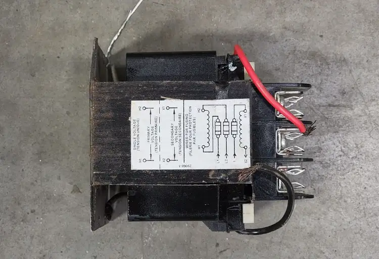 Used ALLEN-BRADLEY 1497-C-CXSX-3-N Transformers British Columbia CA | Lenmark #265137