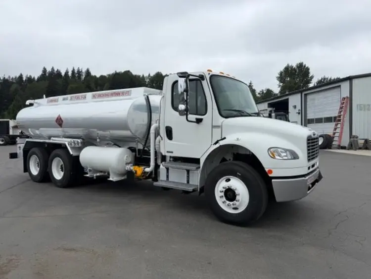 Used 2006 FREIGHTLINER M2106064 Fuel & Lube Trucks Washington US | Puget Sound Truck Sales #1546527