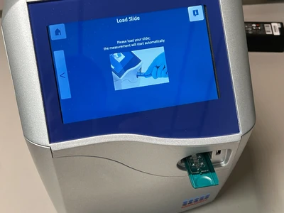 USED Qiagen QIAxpert