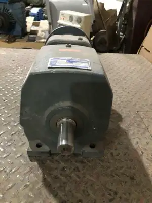 Boston Gear F863B-250S-B5 In-Line Helical Gear Drive / Speed Reducer 240:1