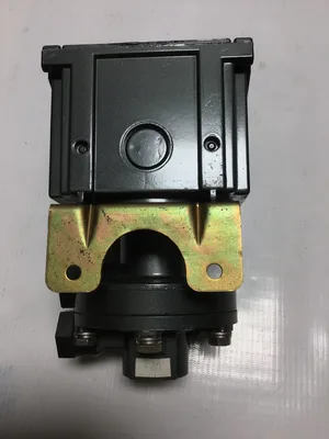 UNITED ELECTRIC J302K PRESSURE CONTROL SWITCH 0-80 WCD 225PSI