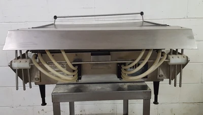 152-0358 Corbenn Pre-Packaged Food 2005 Rethermalizer 4 Shelf Warmer-Sealer