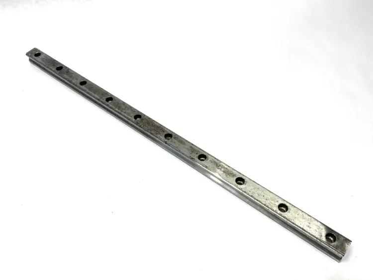 Used UNBRANDED LINEAR GUIDE RAIL FOR BEARING BLOCKS 330MM L 15MM W 12MM H RUSTED Linear Guides | Maverick Industrial Sales #1102151