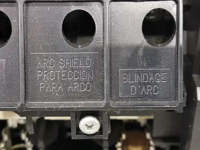 USED SQUARE D CH221N