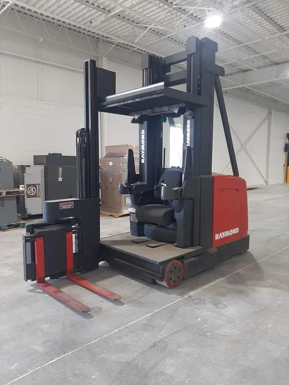 Used 2006 RAYMOND SA-CSR30T ELECTRIC MAN UP SWING REACH TURRET FORKLIFT Electric Forklifts | OAK BAY MARKETING #394038