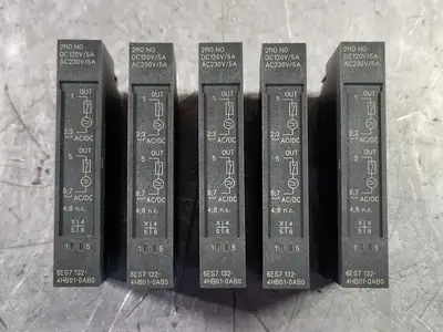 NEW SIEMENS 6ES7 132-4HB01-0AB0
