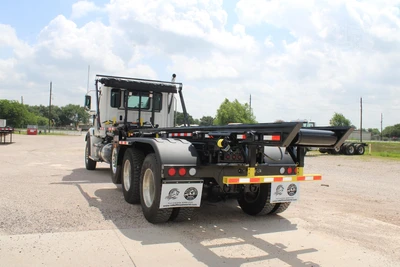 New | in-Stock 2027 WESTERN STAR 47X Hooklifts & Roll-Offs Texas US | Roll Off Truck World #1492010