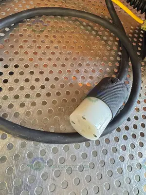 Used TRI CLOVER PRRED3 ROTARY LOBE PUMP W/ 1 HP MOTOR, 1" SANITARY FITTING Rotary Pumps | Equipment Lab #486593