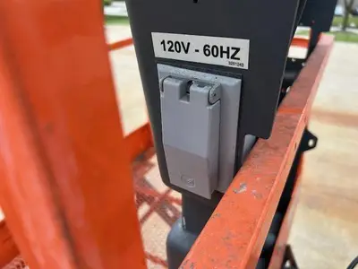 Used 2014 JLG E300AJP Manlifts Illinois US | Somerset Equipment Sales #1542945