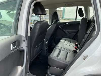 USED 2016 VOLKSWAGEN TIGUAN