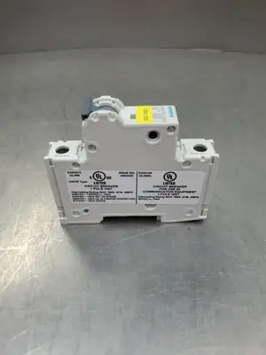 USED Siemens 5SJ4102-7HG40 Circuit Breaker, 1 Pole, 2A