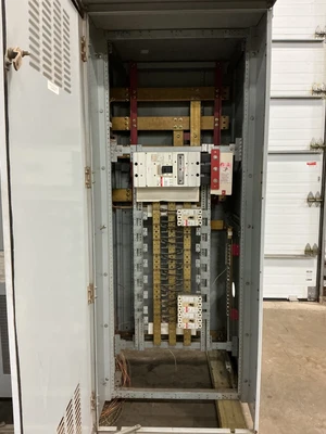Used EATON/CUTLER-HAMMER SLY20426 Electrical Panels Ohio US | Equipment Recovery Corp. #1329659