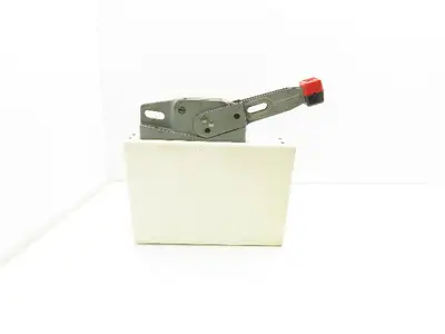 Square D 9422 TC-1 Safety Disconnect Switch 30A 600V Plate Switch Lever