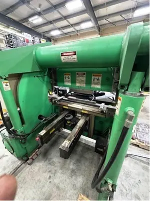 USED 2002 ACCURPRESS 71006