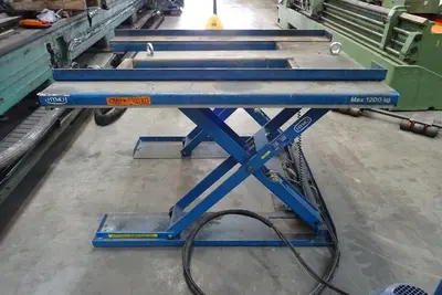 USED HYMO SCISSORLIFT 1 TON