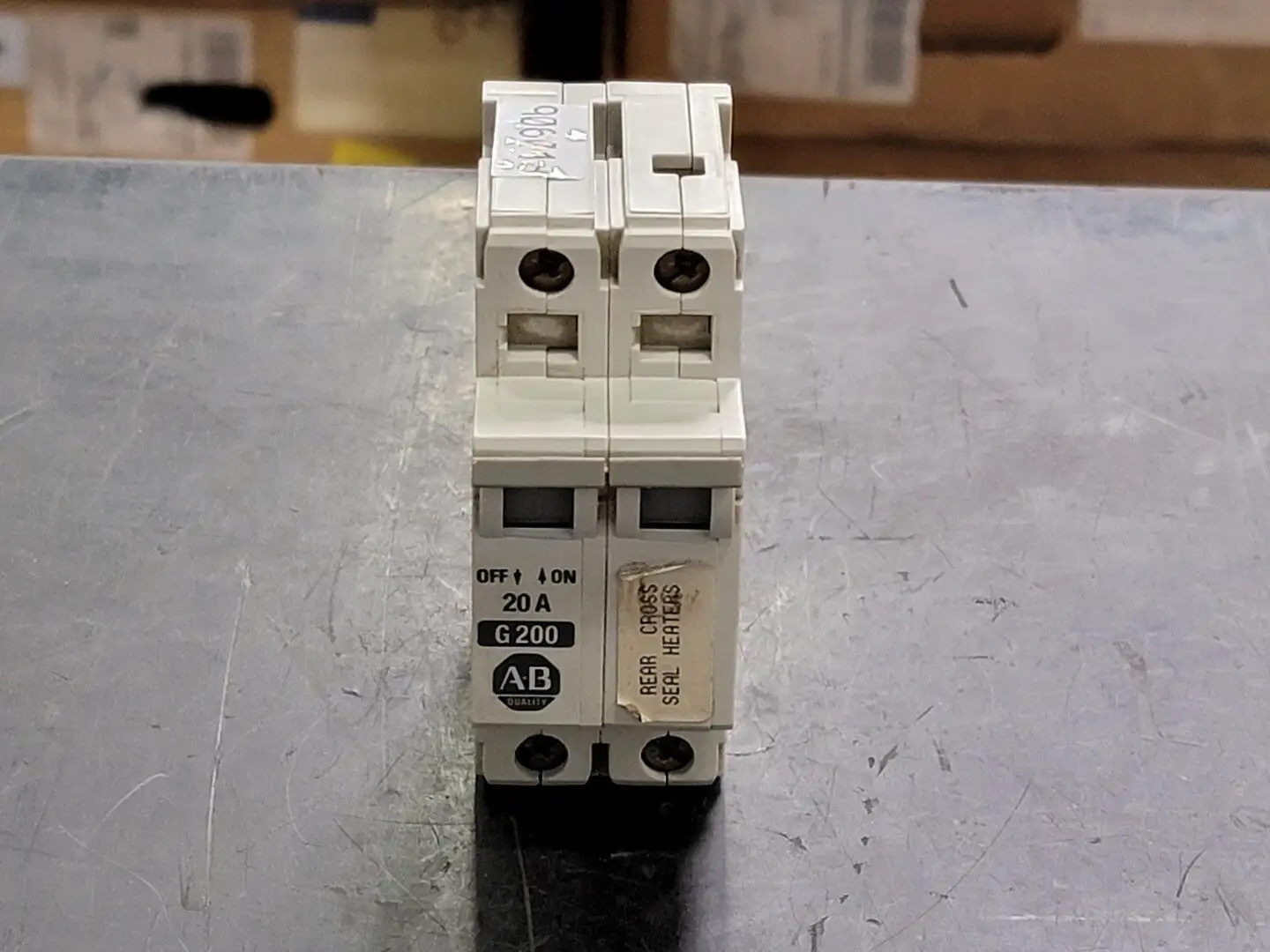 USED ALLEN-BRADLEY 1492-CB2-G200