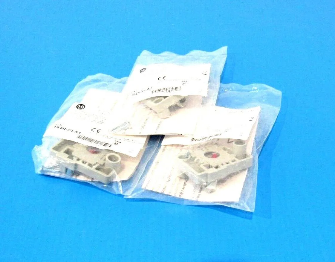 LOT OF 3 NEW ALLEN BRADLEY 194R-PLA1 PADLOCK ACCESSORIES SER.B 194RPLA1