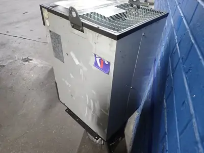 USED 2010 DAIKEN AKZJ188