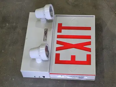 NEW 2013 LUMACELL 10LMCE2MT9W