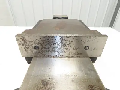 P.Y.H. TK-200T K-Type Machine Vise 8" Jaws 6" Opening 90° Swivel Base Angle Lock