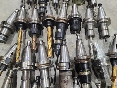 Big Plus Spindle System Lot of 33 CAT 40 Misc Toolholders