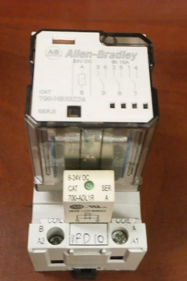 USED TELEMECANIQUE 700-HB33Z2  + 700-HN153 +700-ADL1R