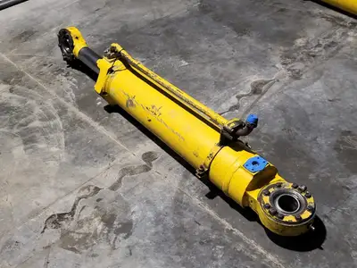 Used KOMATSU EH5933 Parts (Hydraulics and Pneumatics) British Columbia CA | Lenmark #264439