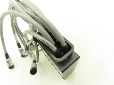 Idec BX5T-NS2Y Servo Power Supply 24VDC 10-Cable Terminal Breakout Box Module