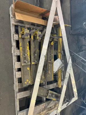 120" CINCINNATI SHEET STACKER CONVEYOR. STOCK # 0895524