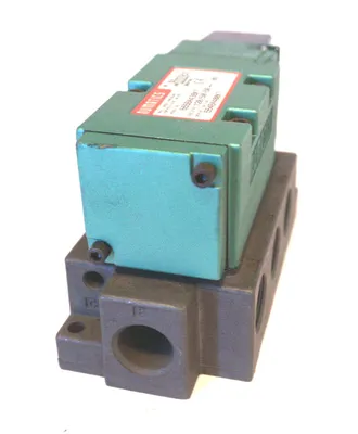 NEW NUMATICS 555BA43BKT VALVE W/ 237-1045B COIL