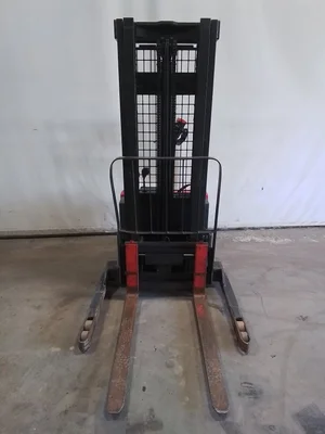 USED 2009 RAYMOND RSS40