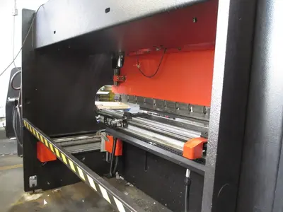 2001 Amada HFE 100-3
