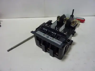 USED ALLEN BRADLEY 1494V-DS30 SER A