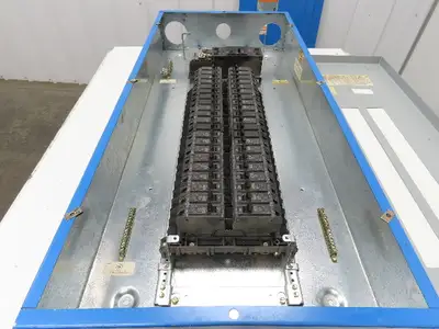 GE AQF1422CBX Panelboard 42 Space 120/240V 1Ph 225A 3 Wire 225A Main Breaker