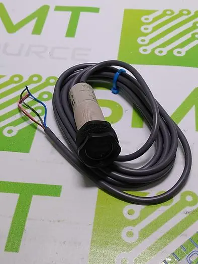 NEW OMRON E3F2-DS10B4-N