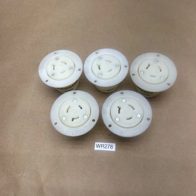NEW Leviton L7-20