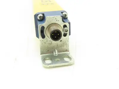 Schmersal SLC440COM-E-0650-14 Safety Light Curtain Transmitter Only