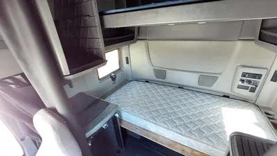 2019 INTERNATIONAL LT625 Sleeper Truck Tractor | Platinum Group (32)