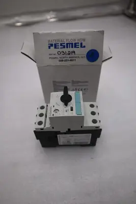 NEW OPEN BOX 3RV1021-4CA10 SIEMENS Circuit Breaker STOCK G533A