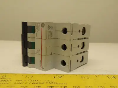 General Electric EP103ULC04  3Pole 277/480VAC Circuit Breaker DIN Rail Mount
