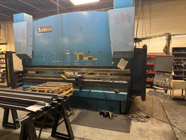 Yawei 400 ton CNC Press Brake with Crowning