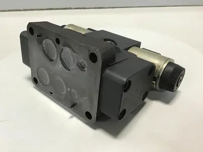 USED VICKERS DG4V-3S-6C-M-U-HL-60-EN490-B13