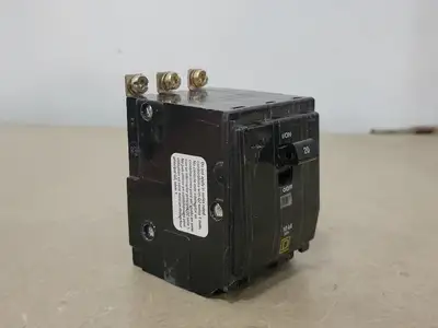 USED SQUARE D QOB320