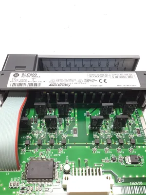 Allen Bradley SLC500 Output Module Ser B