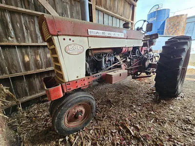FARMALL 560 Tractor | Iron Listing (4)