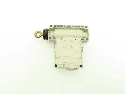 Telemecanique XY2-CEH7 Cable Right Pull Safety Stop Switch 240V 3A