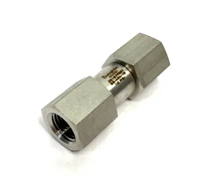 USED SWAGELOK STAINLESS STEEL POPPET CHECK VALVE, FIXED PRESSURE, 1/4" NPTF