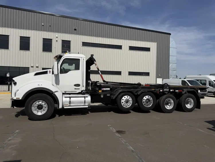 Used 2023 KENWORTH T880 ROLL OFF Rolloff Trucks Minnesota US | Carco Truck & Equipment #1514004