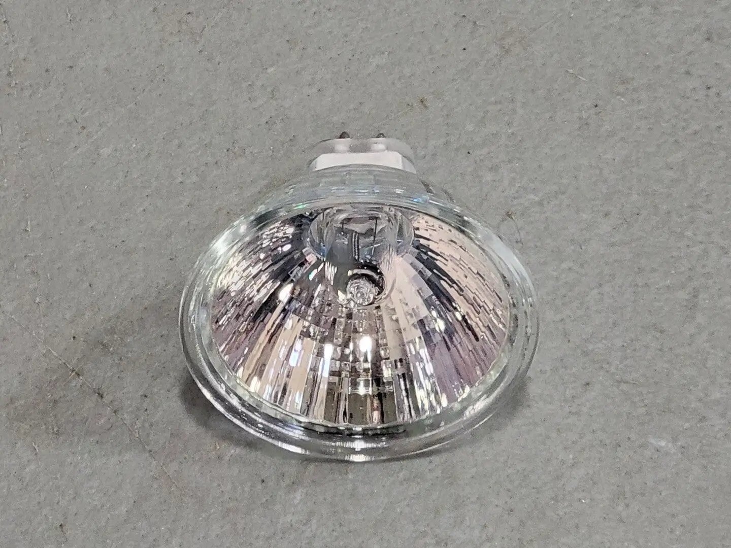 NEW PHILIPS MR16