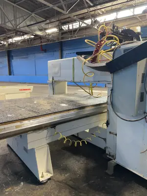 USED 2005 THERMWOOD CORPORATION CS40